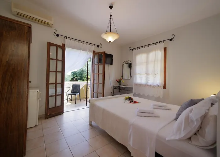 Lithos By The Sea Néon Oítilon