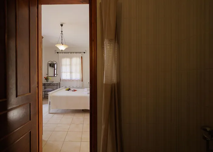 Lithos By The Sea 3*