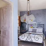 Bed & Breakfast Lithos By The Sea