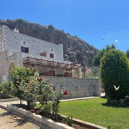 Lithos By The Sea Νεόν Οίτιλον