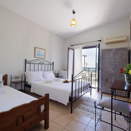 Lithos By The Sea Bed & Breakfast