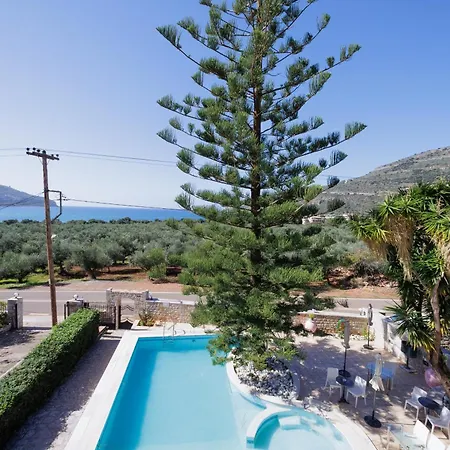 Alojamento de Acomodação e Pequeno-almoço Lithos By The Sea 3*