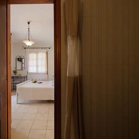 Lithos By The Sea 3*