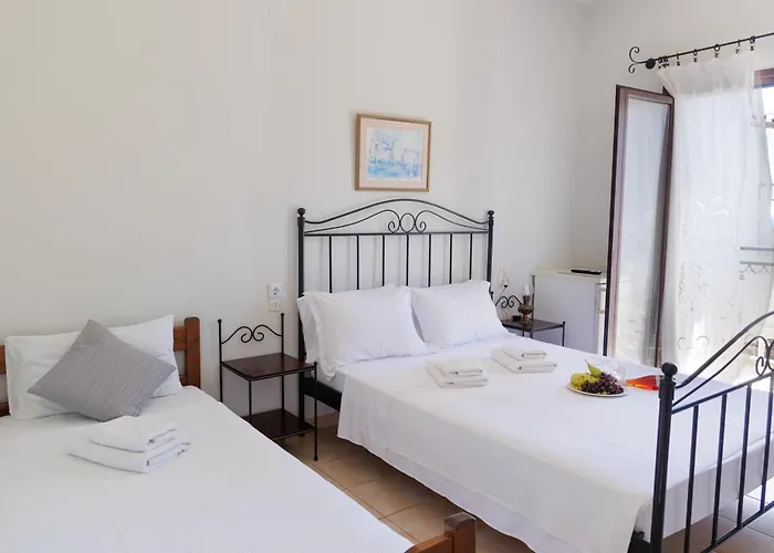 Bed & Breakfast Lithos By The Sea Néon Oítilon