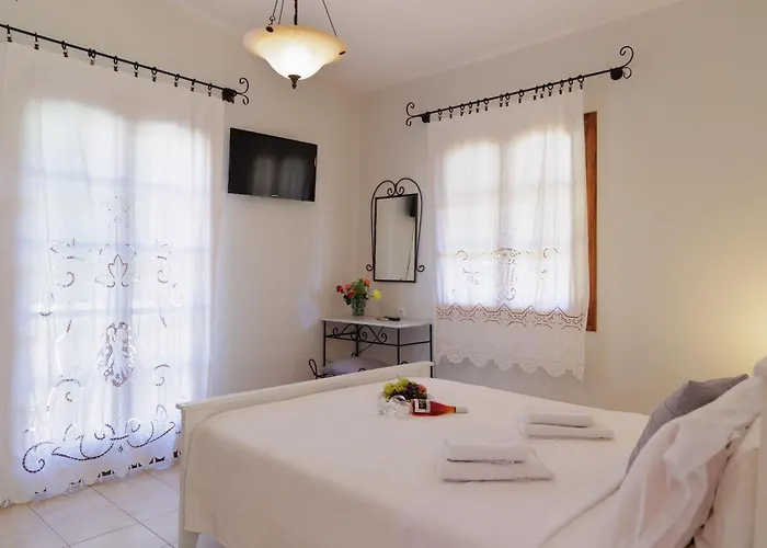 Lithos By The Sea Frühstückspension 3*